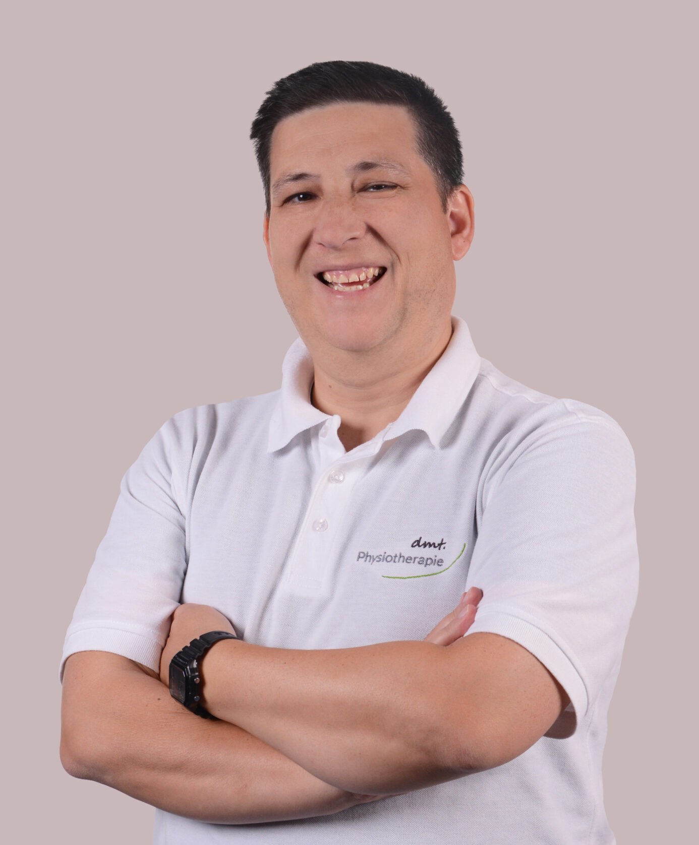 Carlo Anders. Physiotherapeut bei dmt. Therapie+