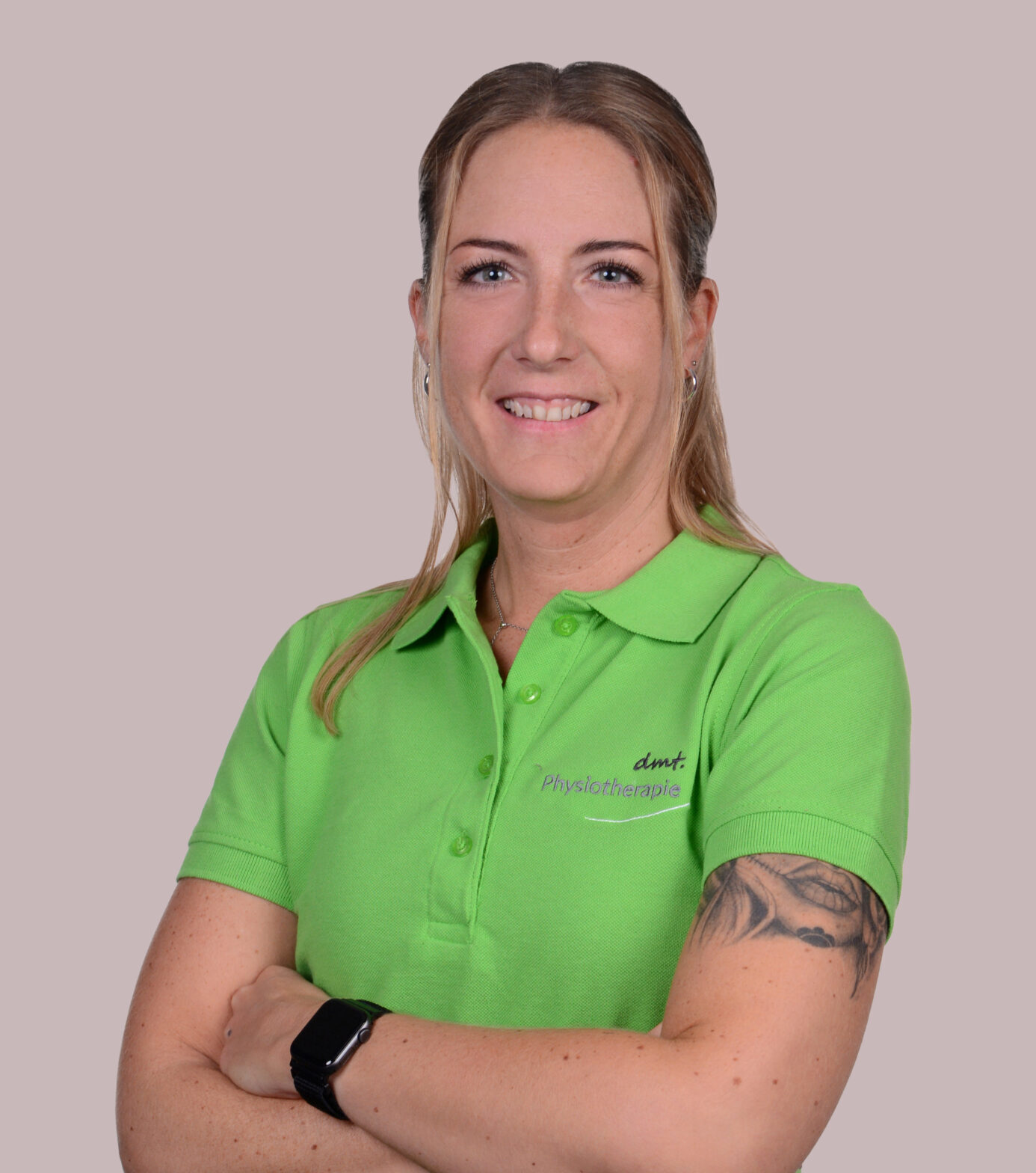 Das Bild zeigt Yvonne Mainz. Verwaltungskraft in Euskirchen