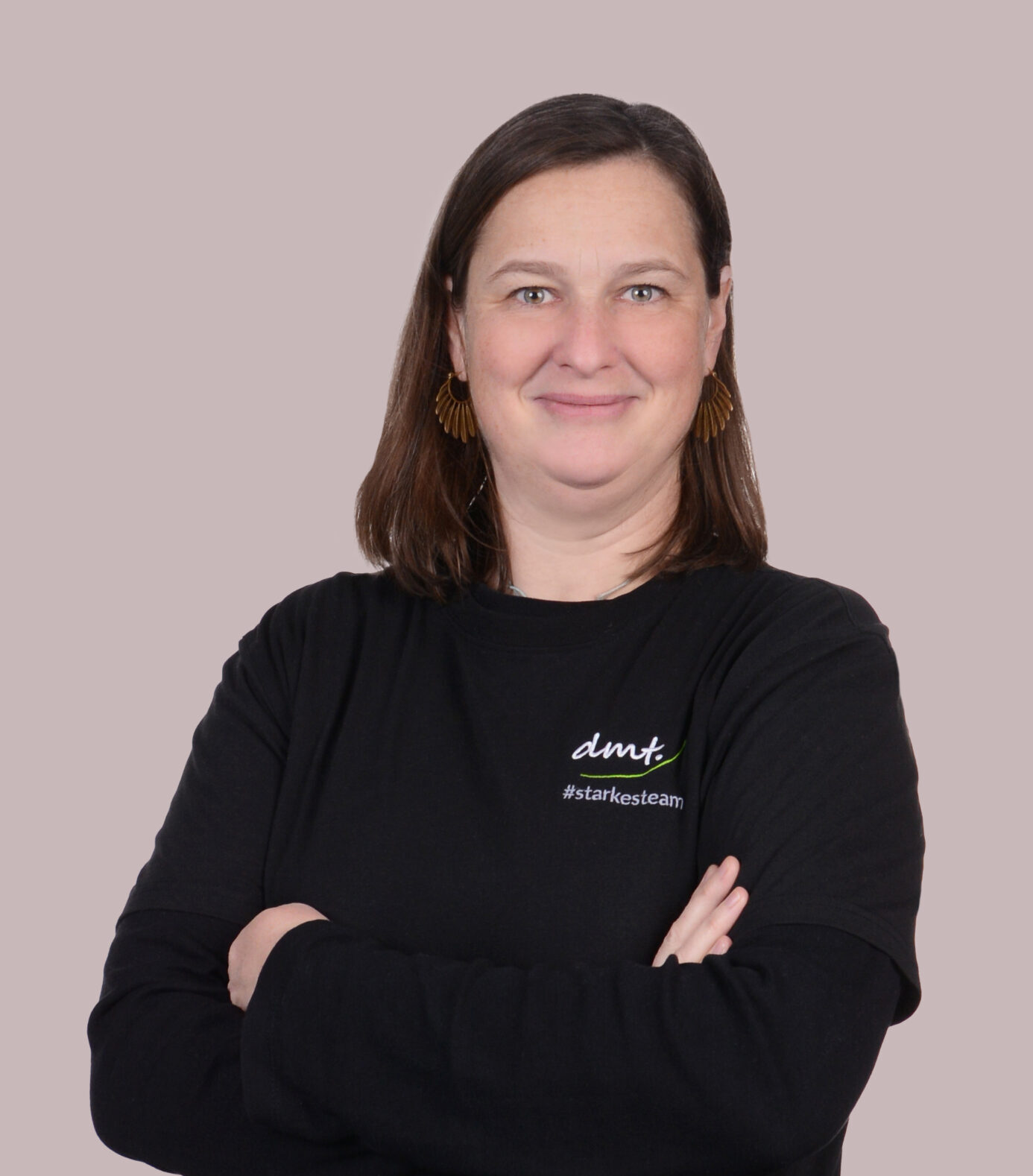 Silke Ide Njonmbok. Physiotherapeutin der dmt. an der Paul-Kraemer-Schule.